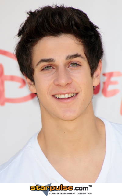 David Henrie-TYG-001005.jpg