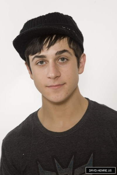 david-henrie-003.jpg